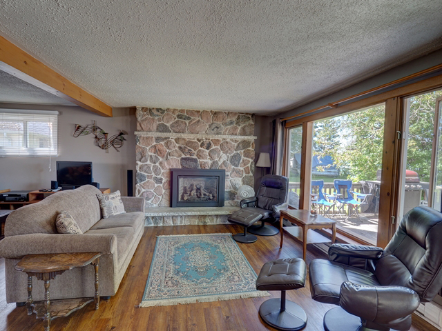 62 Sturgeon Glen Road, Sturgeon Lake - Kawartha Waterfront 